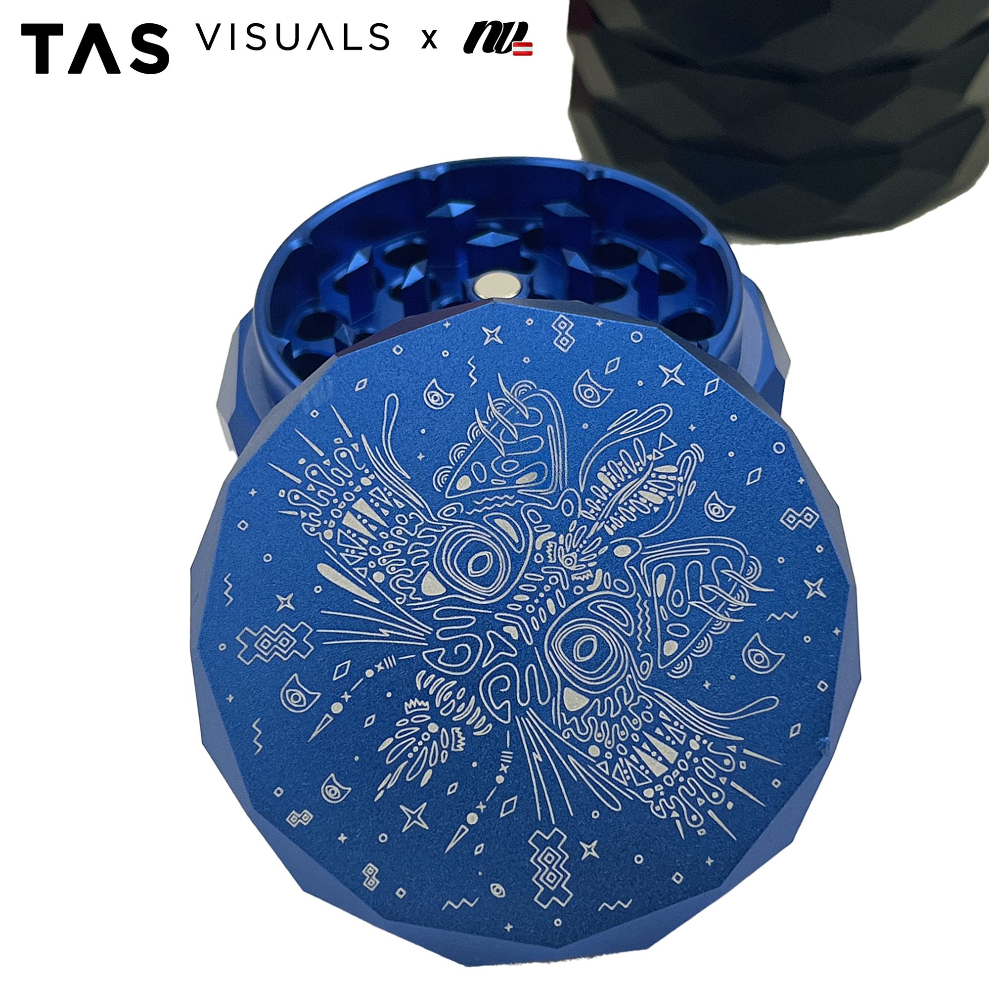 TAS Visuals x NV | Pyramid Grinder - 4-teilig - Ø63mm