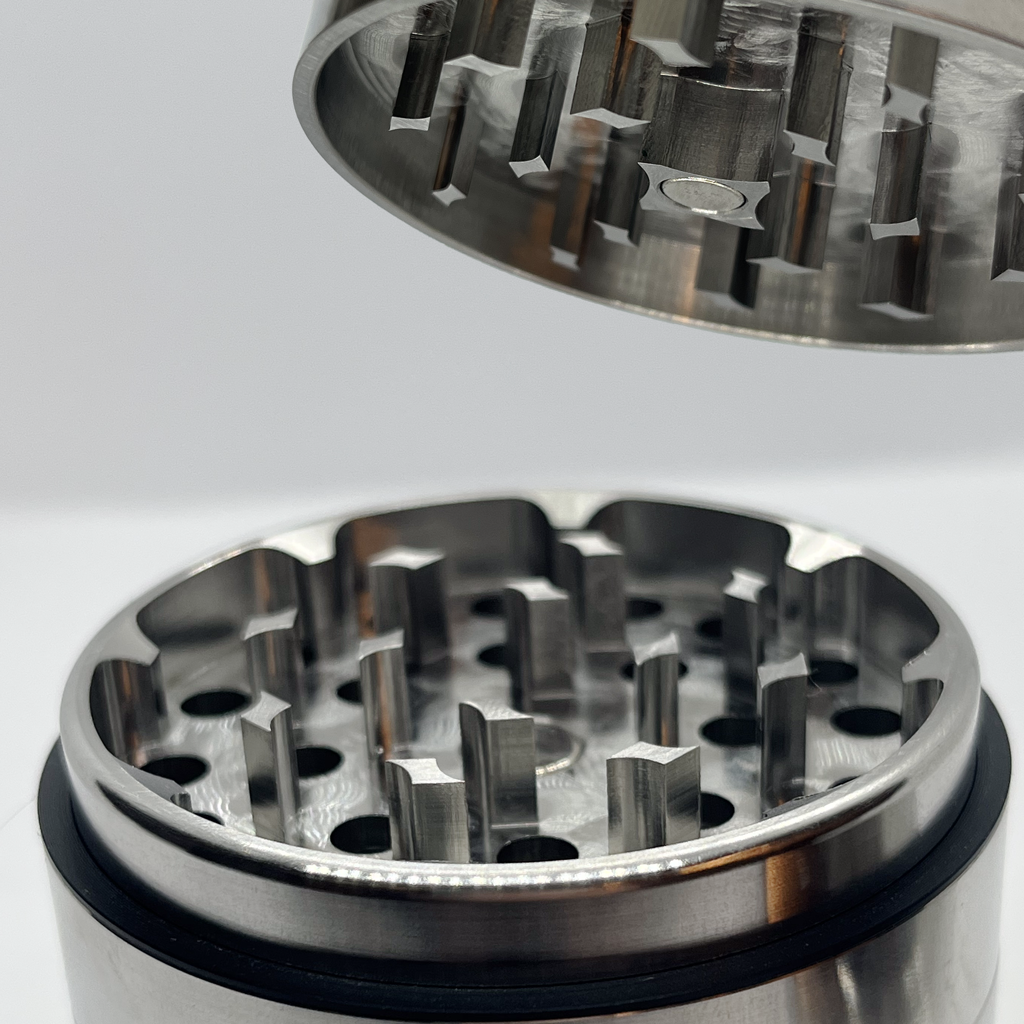 Stainless Steel Grinder V.2 - 4-piece - Ø63mm